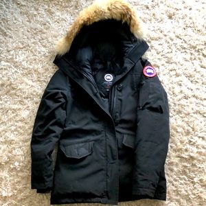 Canada Goose Montbello Parka S black